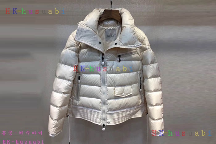 NEW Ŭ е M 658034