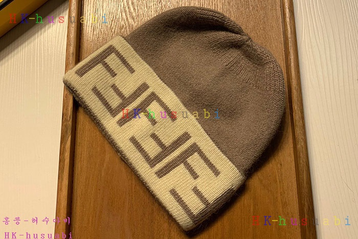 NEW   Ż F 528228